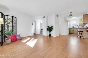 47 E CAMBRIDGE CT 100E, LAKEWOOD, NJ