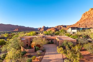 2226 W LOMAKI CIR, ST GEORGE, UT