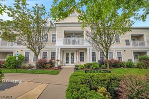 7013 BROOKFIELD GLEN DR, BELVIDERE, NJ