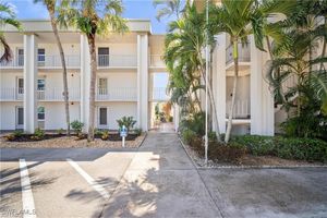 1624 PINE VALLEY DR APT 115, FORT MYERS, FL
