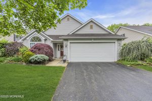 46 SKYLINE DR, LAKEWOOD, NJ