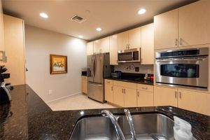 16102 EMERALD ESTATES DR 207, WESTON, FL