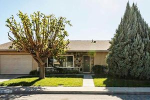 1161 W WESTMONT AVE, HEMET, CA