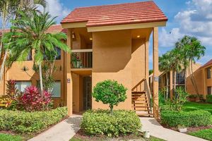 11262 GREEN LAKE DR APT 204, BOYNTON BEACH, FL