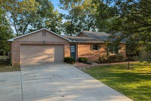 129 LISA LN, CROSSVILLE, TN