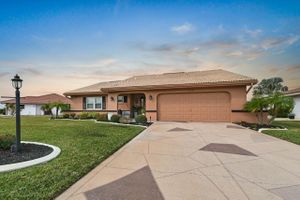 1809 WOLF LAUREL DR, SUN CITY CENTER, FL