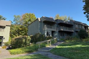 8 VILLAGE RD # 8, SOUTHINGTON, CT