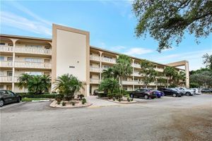 2404 ANTIGUA CIR M2, COCONUT CREEK, FL