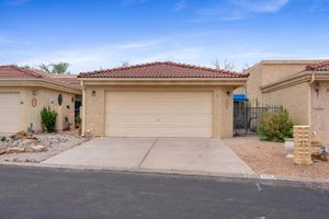 596 EASTLAKE DR, RIO RANCHO, NM