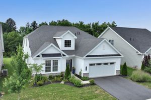 140 HONOR DR, EAST PETERSBURG, PA