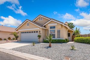 19595 IRONSIDE DR, APPLE VALLEY, CA