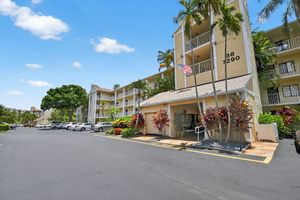 7290 ASHFORD PL 201, DELRAY BEACH, FL