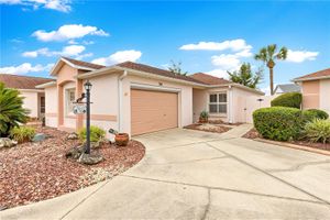 748 HERNANDEZ DR, LADY LAKE, FL