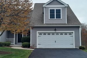 28 BRIERLY CIR # 28, MILLBURY, MA