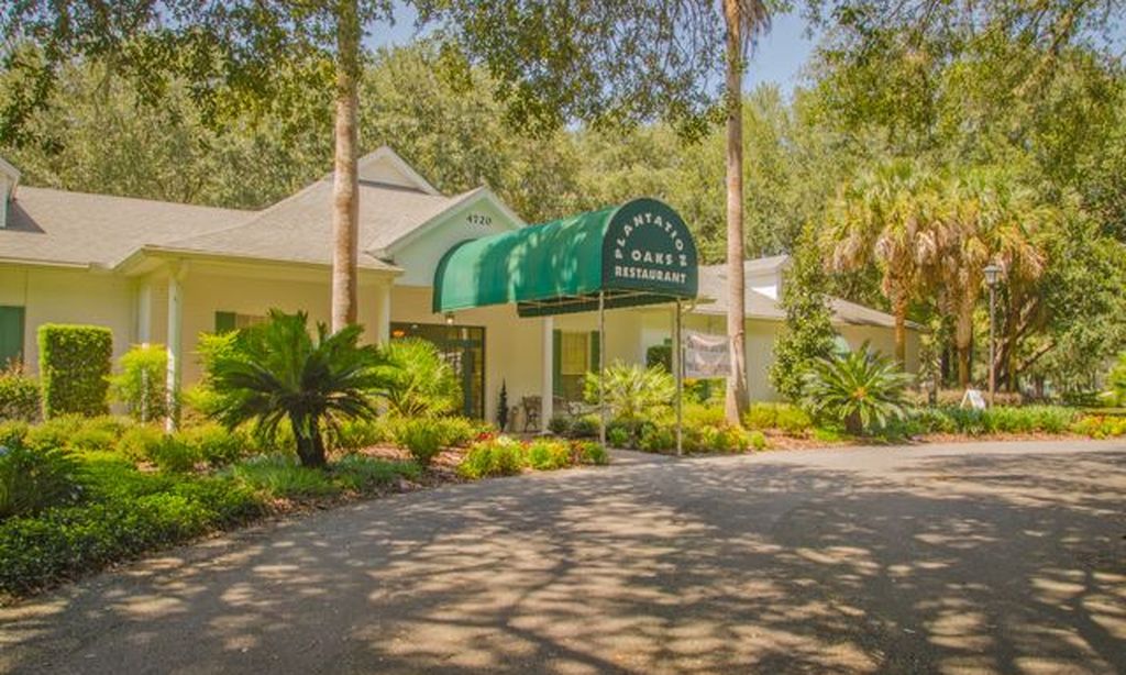 Plantation Oaks Restaurant 