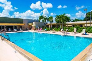 21 VISTA GARDENS TRL APT 104, VERO BEACH, FL