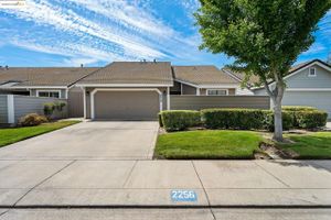 2256 CAMBORNE DR, MODESTO, CA