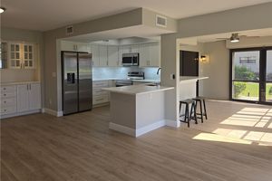 5790 TRAILWINDS DR 111, FORT MYERS, FL