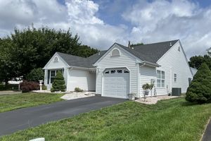 2 MAYAPPLE DR, BRICK, NJ