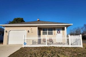 62 CASTLE HARBOR DR, TOMS RIVER, NJ