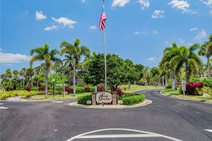 21 VISTA GARDENS TRL APT 202, VERO BEACH, FL