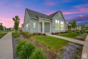 6189 W LAKE AVE, SOUTH JORDAN, UT