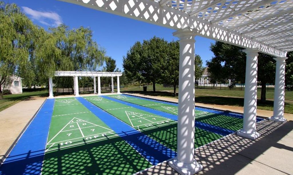 3 Shuffleboard Courts