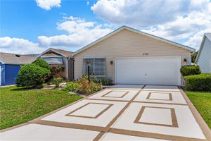 735 PALMA DR, LADY LAKE, FL