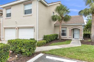 7637 SWEETBAY CIR, BRADENTON, FL