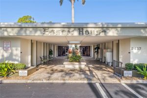 2437 HARBOR BLVD APT 210, PORT CHARLOTTE, FL