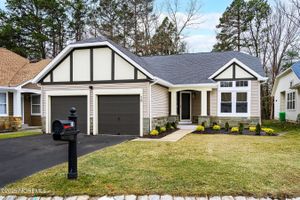 18 TUDOR CT, JACKSON, NJ