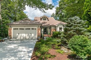 350 W SHAY CIR, HENDERSONVILLE, NC
