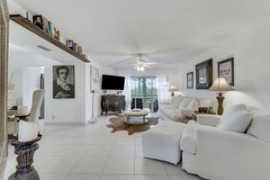 3755 VIA POINCIANA APT 405, GREENACRES, FL
