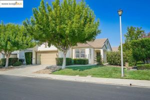 484 SUMMER RED WAY, BRENTWOOD, CA