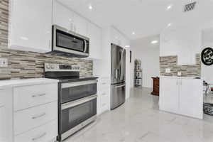 3661 VIA POINCIANA APT 206, LAKE WORTH, FL