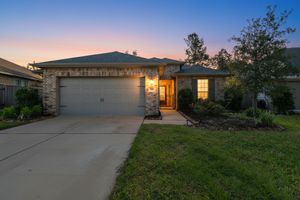 214 N WILD PETUNIA TRL, MONTGOMERY, TX