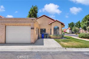 19227 WILLOW DR, APPLE VALLEY, CA