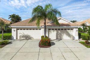 4924 WHISPERING OAKS DR, NORTH PORT, FL