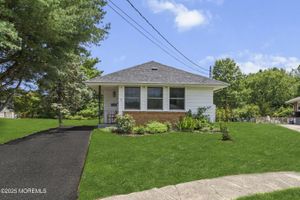 7 BEAR MOUNTAIN CT, TOMS RIVER, NJ