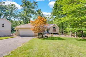 141 SHORE LN, CROSSVILLE, TN