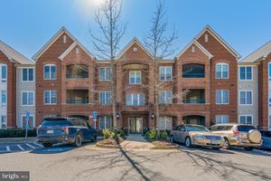 7065 HERITAGE HUNT DR APT 309, GAINESVILLE, VA