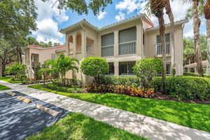105 TUSCANA CT 1002, NAPLES, FL