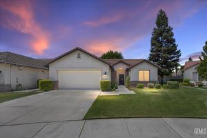 3105 BURGUNDY ROSE ST, BAKERSFIELD, CA