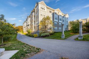 4 FRANCIS DR 207, ANDOVER, MA