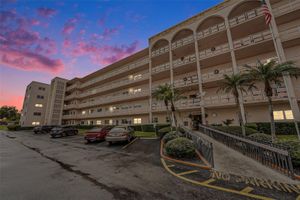 5623 80TH ST N UNIT 211, ST PETERSBURG, FL