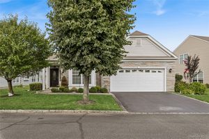 25 LOUDEN LOOP, MOUNT SINAI, NY