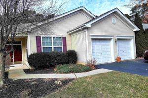 7 NORTHAMPTON RD, GALLOWAY, NJ