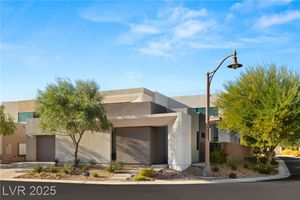 21 HIGHLAND COVE LN, HENDERSON, NV