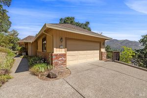 411 TRAIL RIDGE CT, SANTA ROSA, CA