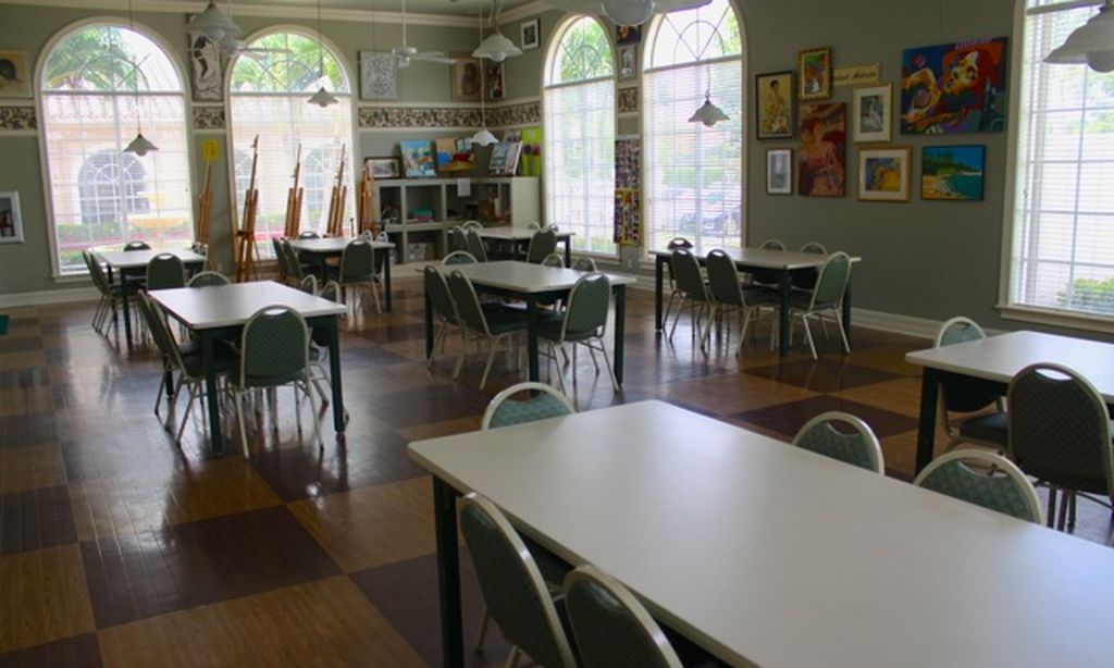 Arts & Crafts Studio